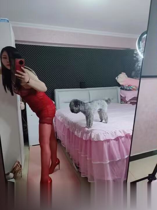 北京双桥翘臀潮喷大眼少妇-1.jpg
